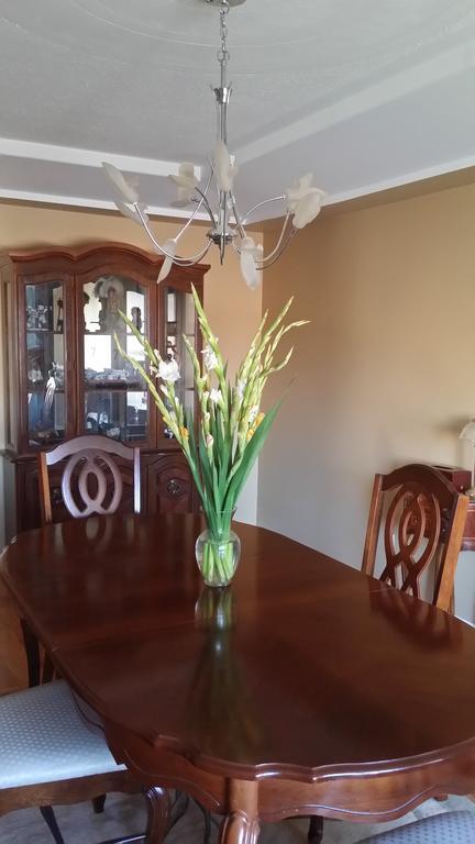 Eileen'S Bed & Breakfast/Guest House Hay River Εξωτερικό φωτογραφία