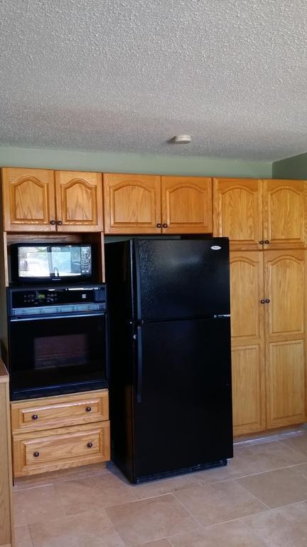 Eileen'S Bed & Breakfast/Guest House Hay River Εξωτερικό φωτογραφία